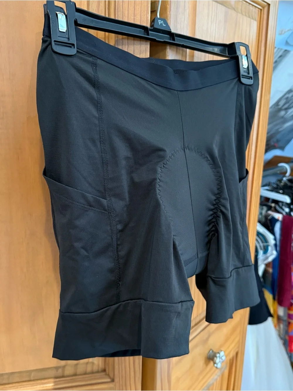 REI CO-OP Women's Medium Black Padded Bicycle Cycling Shorts Pockets Activewear